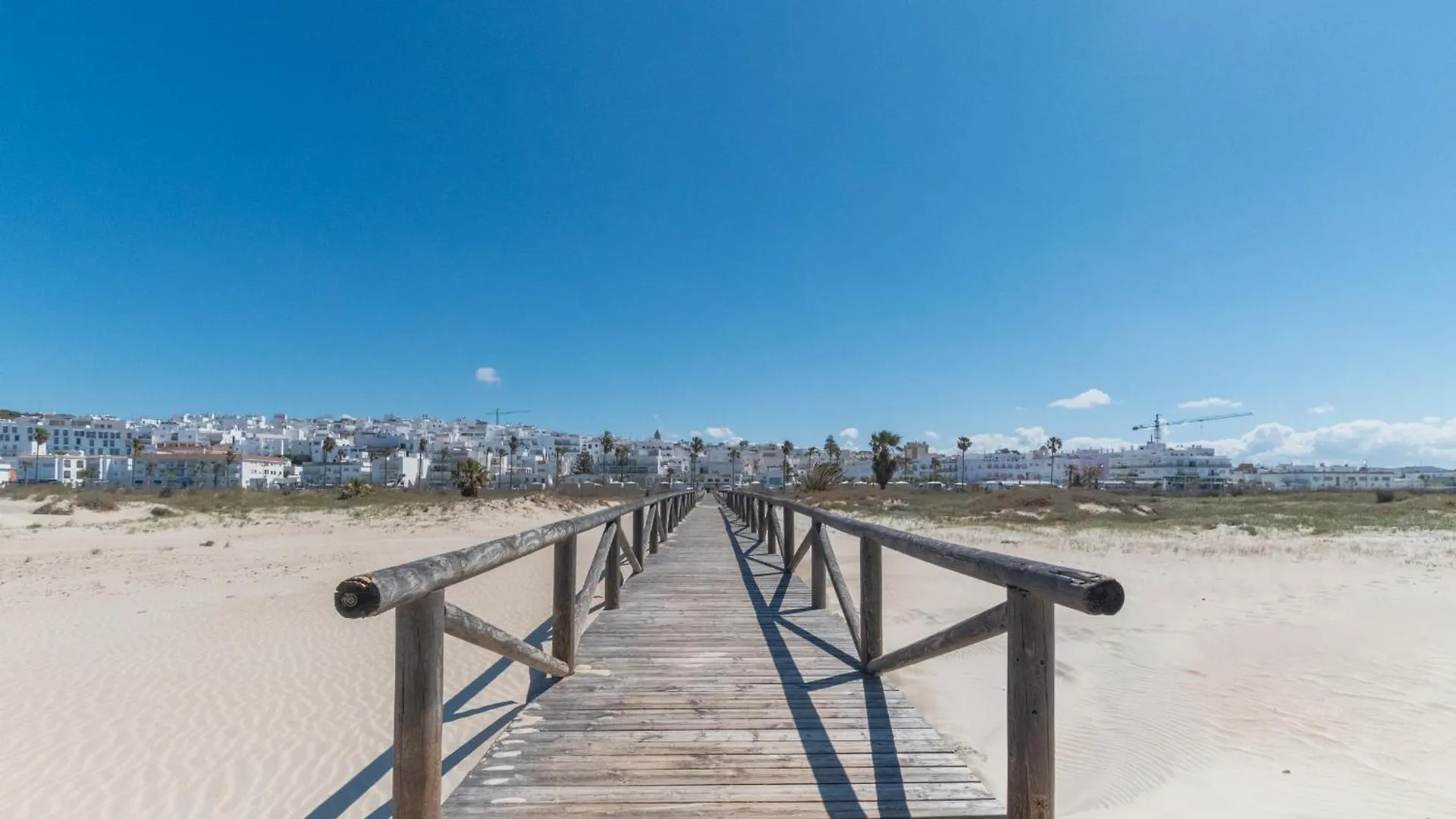 Apartamento Alamar Bonito Apartamento A 70 Metros De La Playa Wifi Gratis كونيل ذي لا فرونتيرا 0*,  إسبانيا